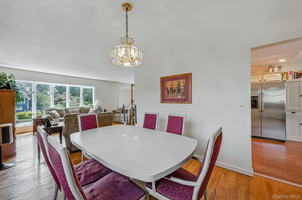 20 Peppermint Road Commack NY 11725