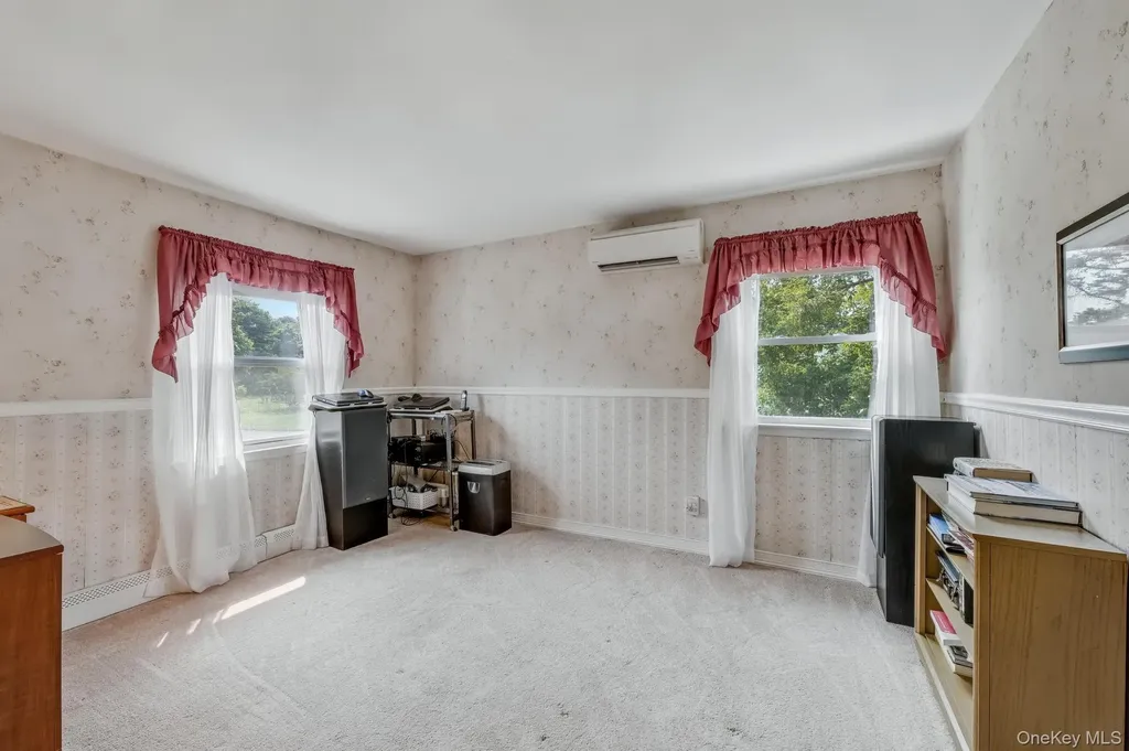 20 Peppermint Road Commack NY 11725