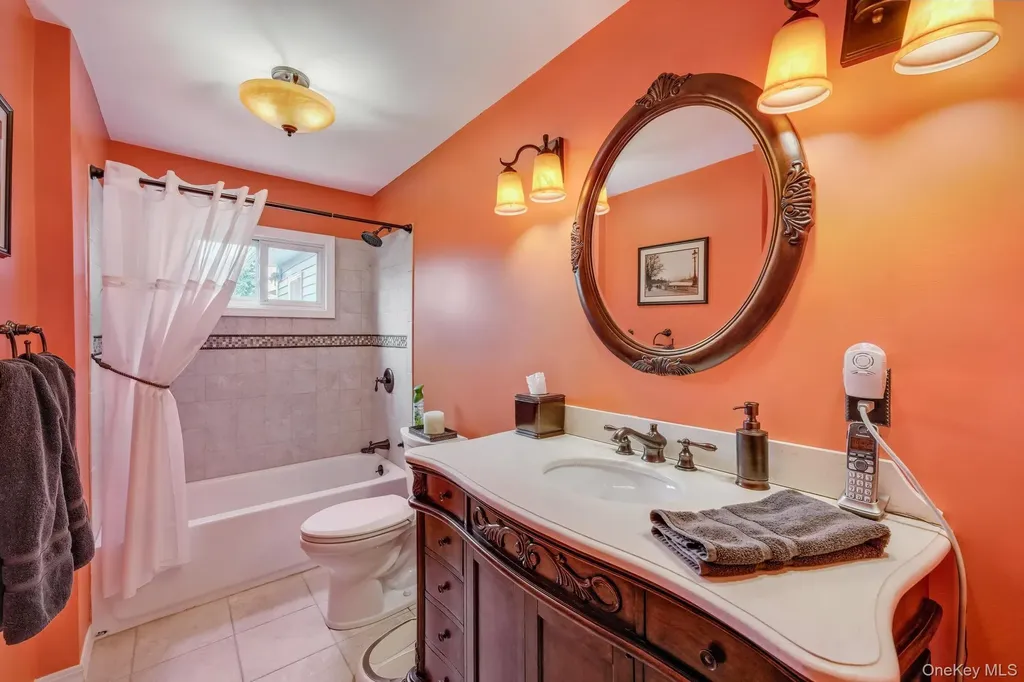20 Peppermint Road Commack NY 11725