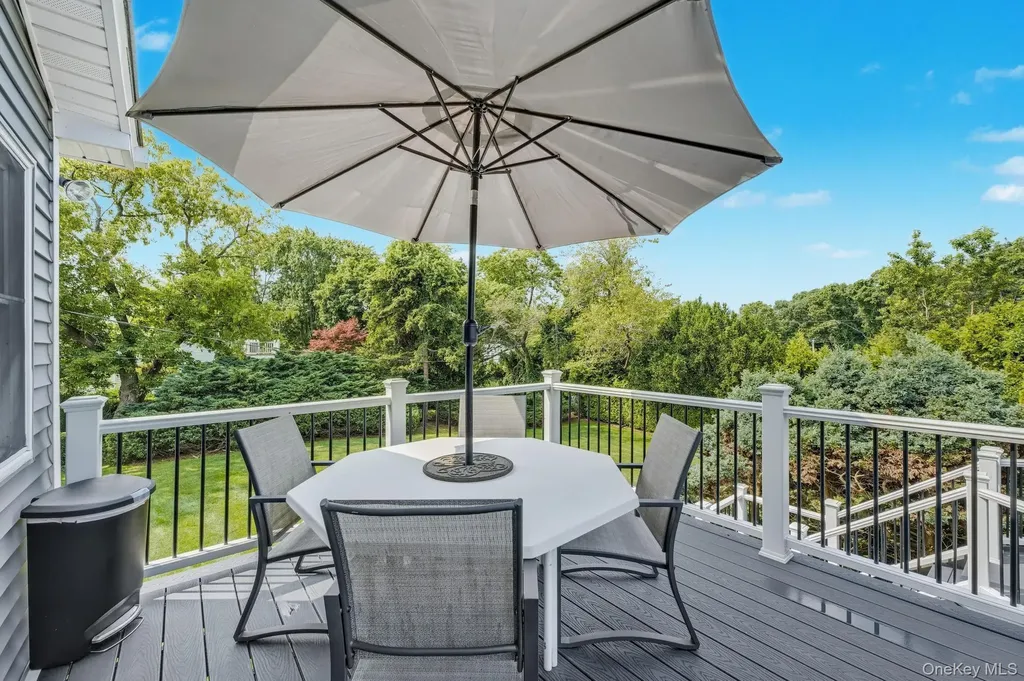 20 Peppermint Road Commack NY 11725