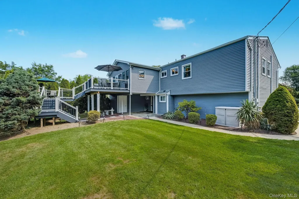 20 Peppermint Road Commack NY 11725