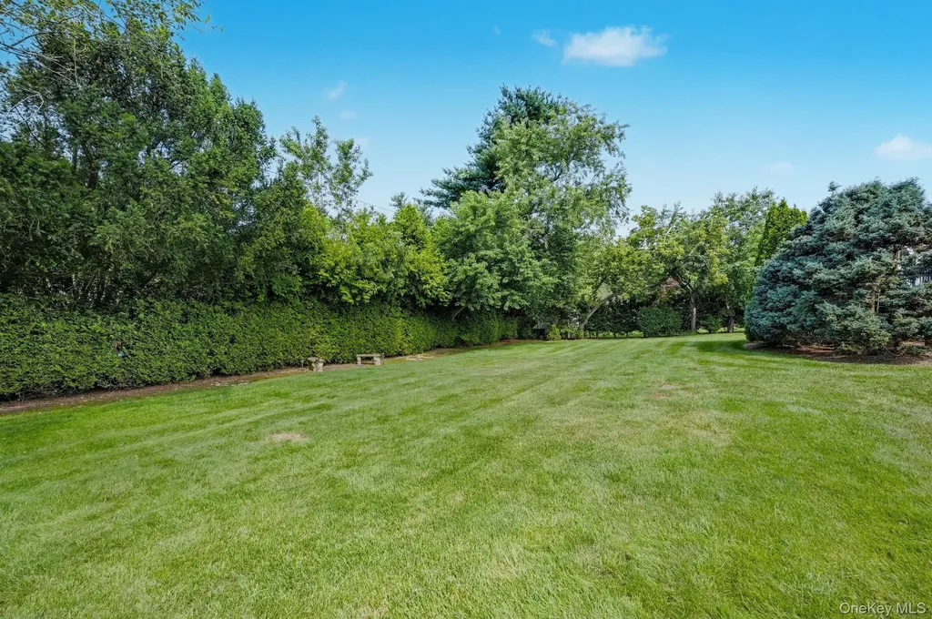 20 Peppermint Road Commack NY 11725