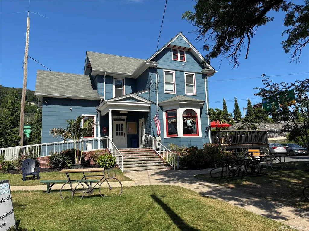 282 S Broadway Nyack NY 10960