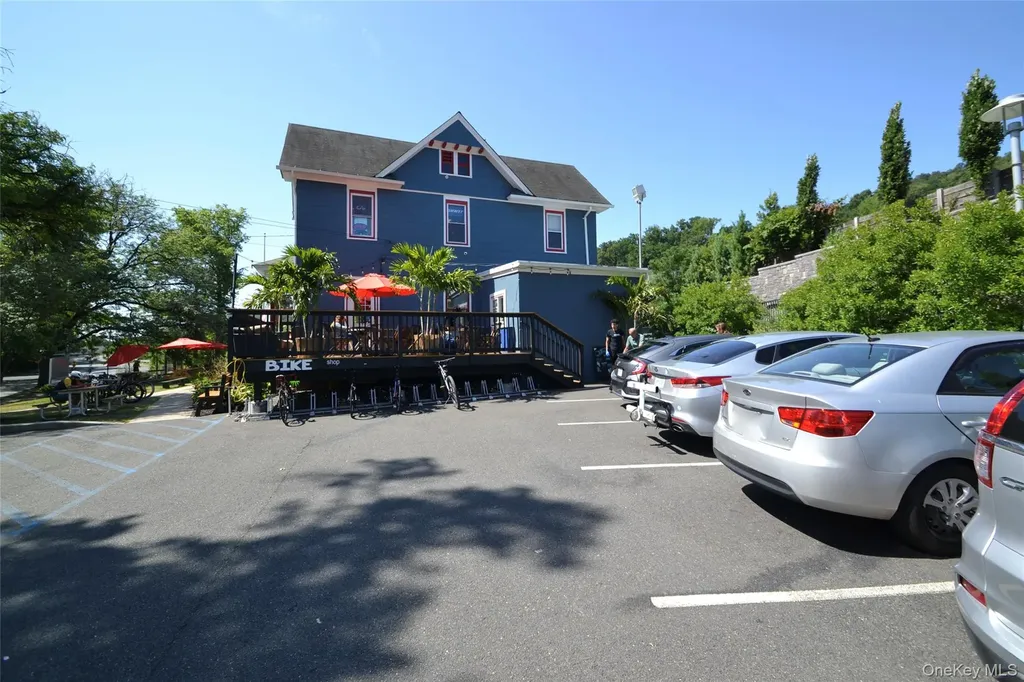 282 S Broadway Nyack NY 10960