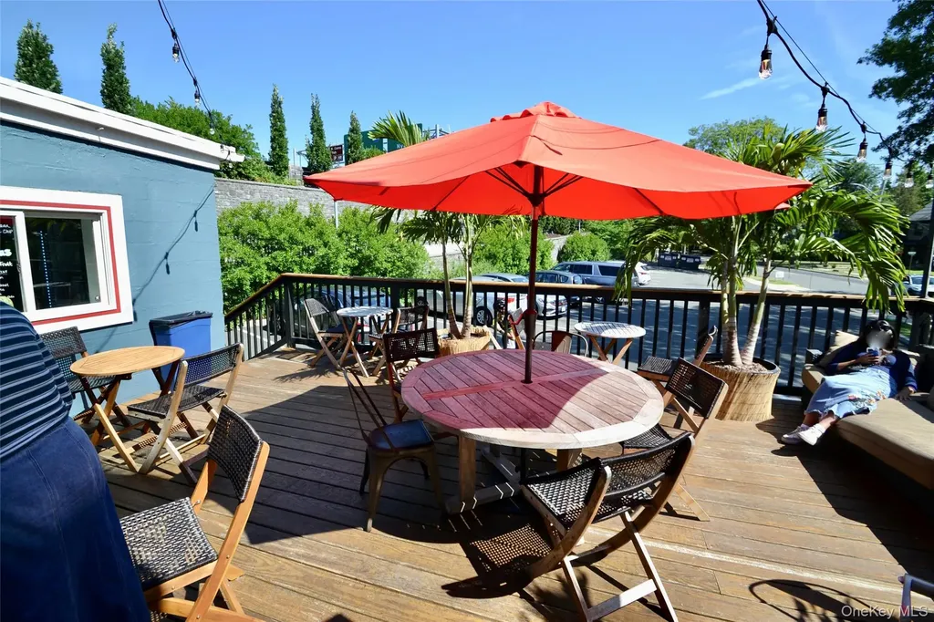 282 S Broadway Nyack NY 10960