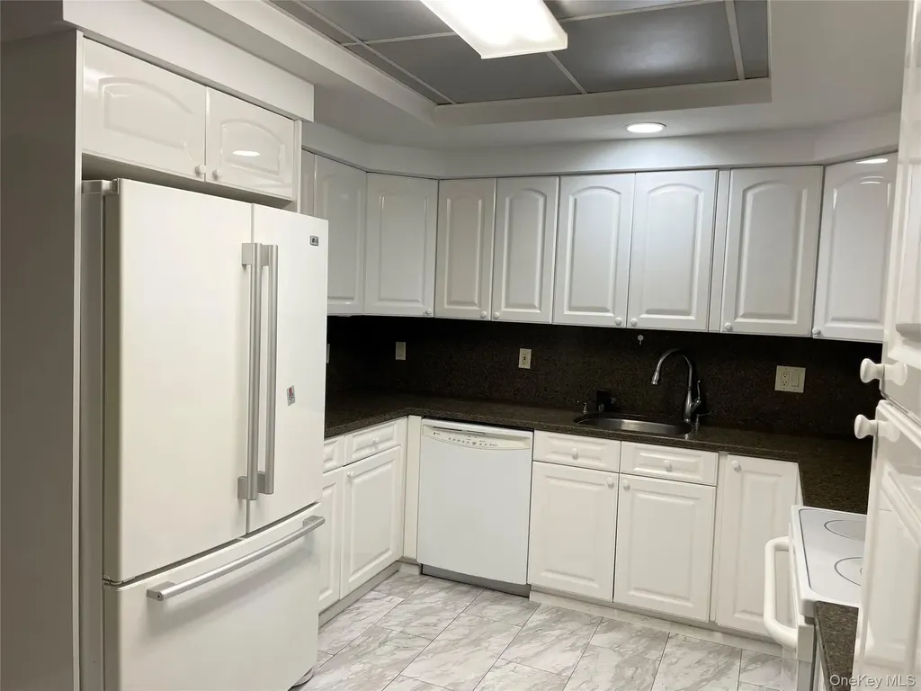 369 Hewlett Parkway Hewlett NY 11557