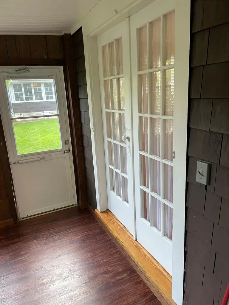 65 Lenox Avenue Lynbrook NY 11563