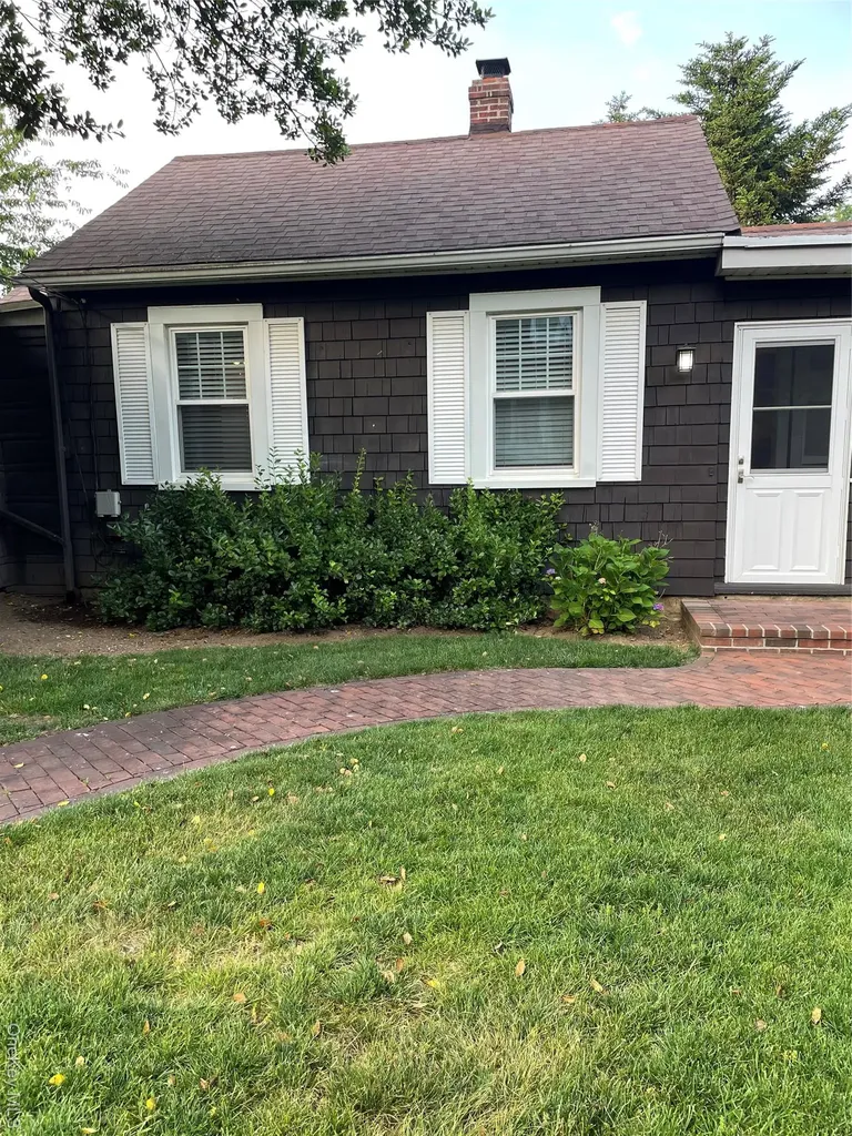 65 Lenox Avenue Lynbrook NY 11563