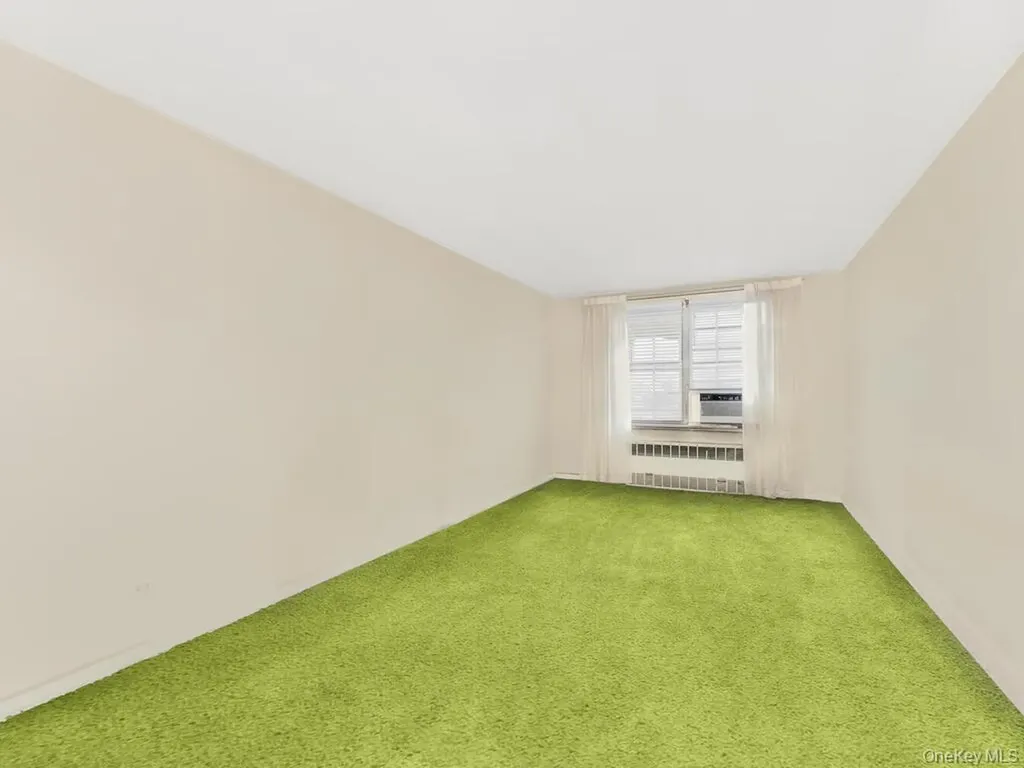 1425 Thieriot Avenue Bronx NY 10460