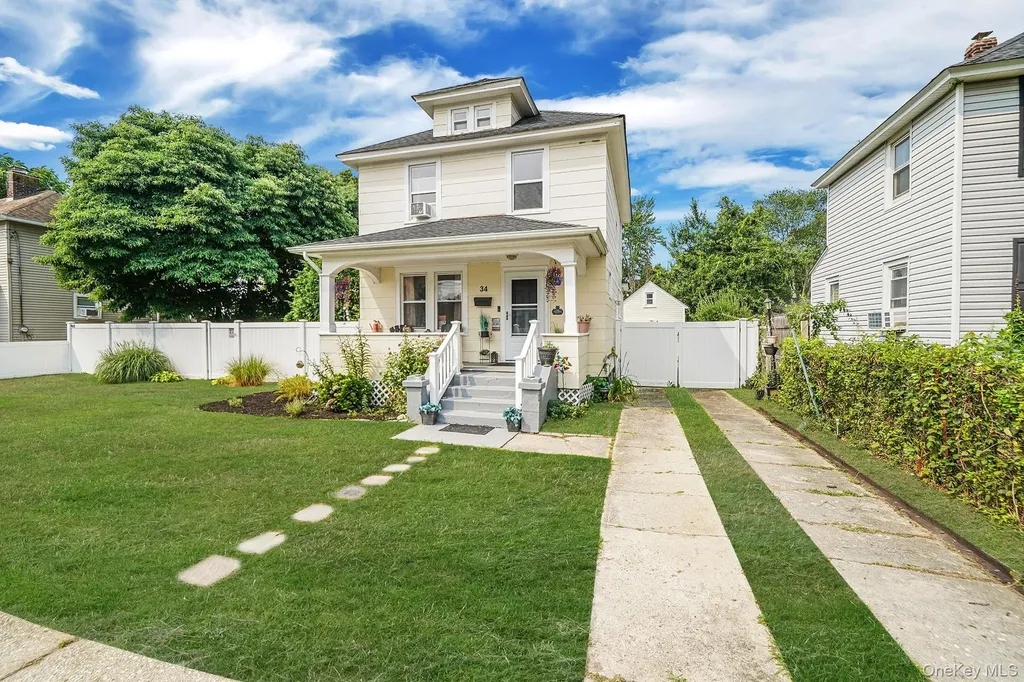 34 Belford Avenue Bay Shore NY 11706