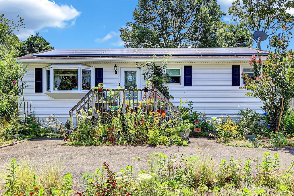 40 Arrowhead Drive Shirley NY 11967