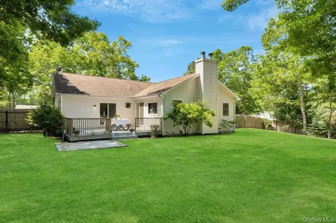 46 Sherwood Road Hampton Bays NY 11946