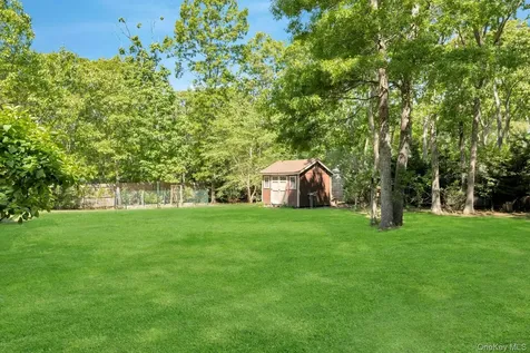 46 Sherwood Road Hampton Bays NY 11946