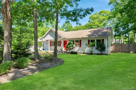 46 Sherwood Road Hampton Bays NY 11946