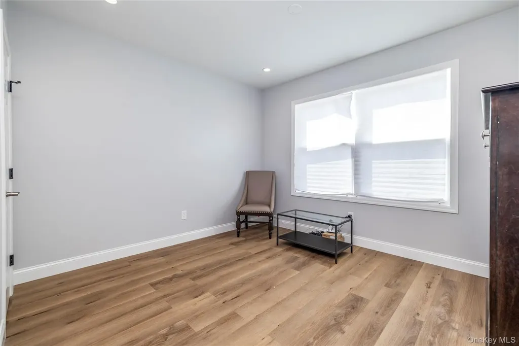 340 East Pine Street Long Beach NY 11561