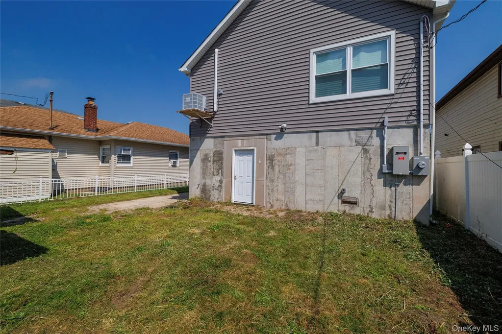 340 East Pine Street Long Beach NY 11561