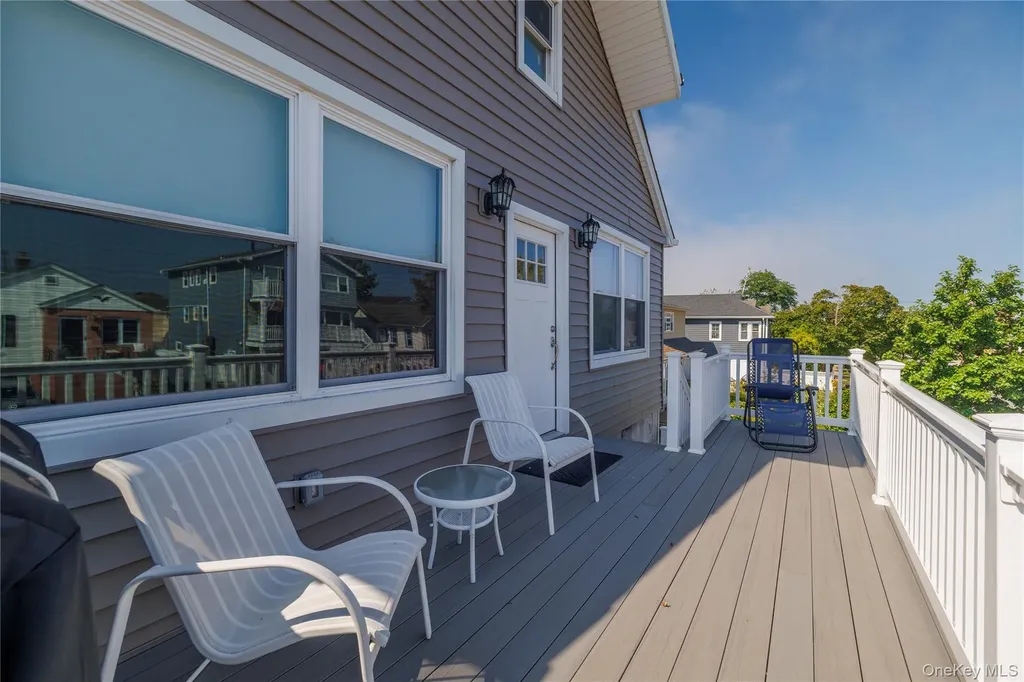 340 East Pine Street Long Beach NY 11561