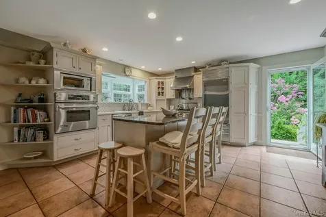 1000 Green Hill Lane Greenport NY 11944