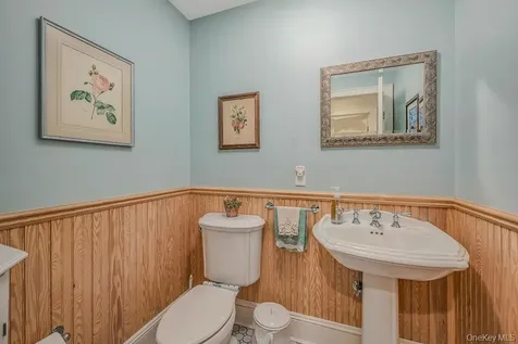 1000 Green Hill Lane Greenport NY 11944