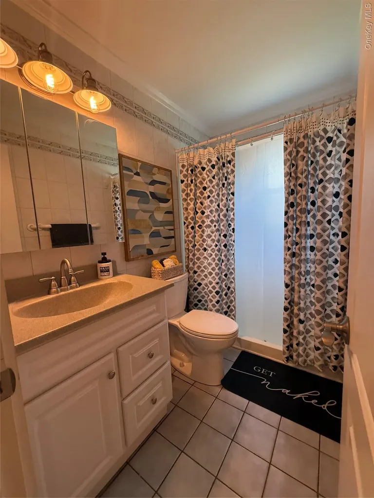 260 Waverly Avenue Patchogue NY 11772