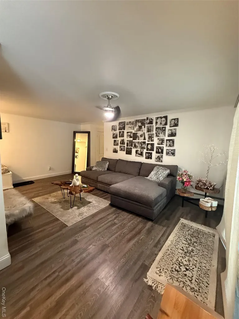 260 Waverly Avenue Patchogue NY 11772
