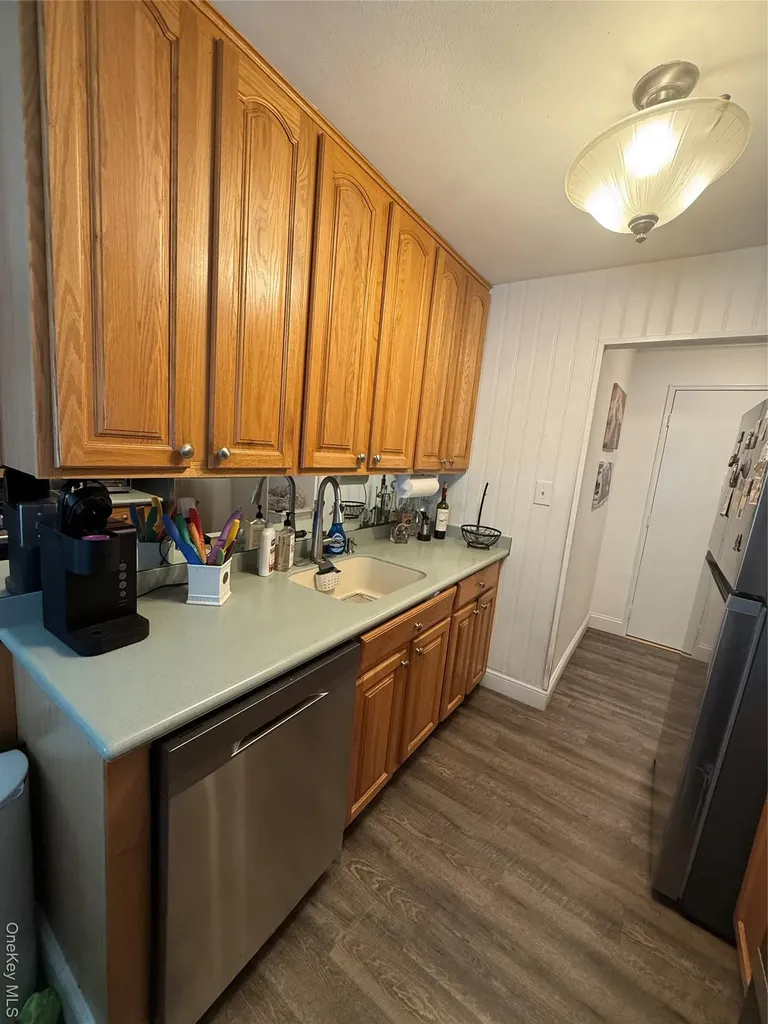 260 Waverly Avenue Patchogue NY 11772