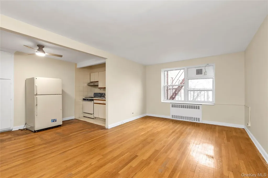 14737 38 Avenue Flushing NY 11354