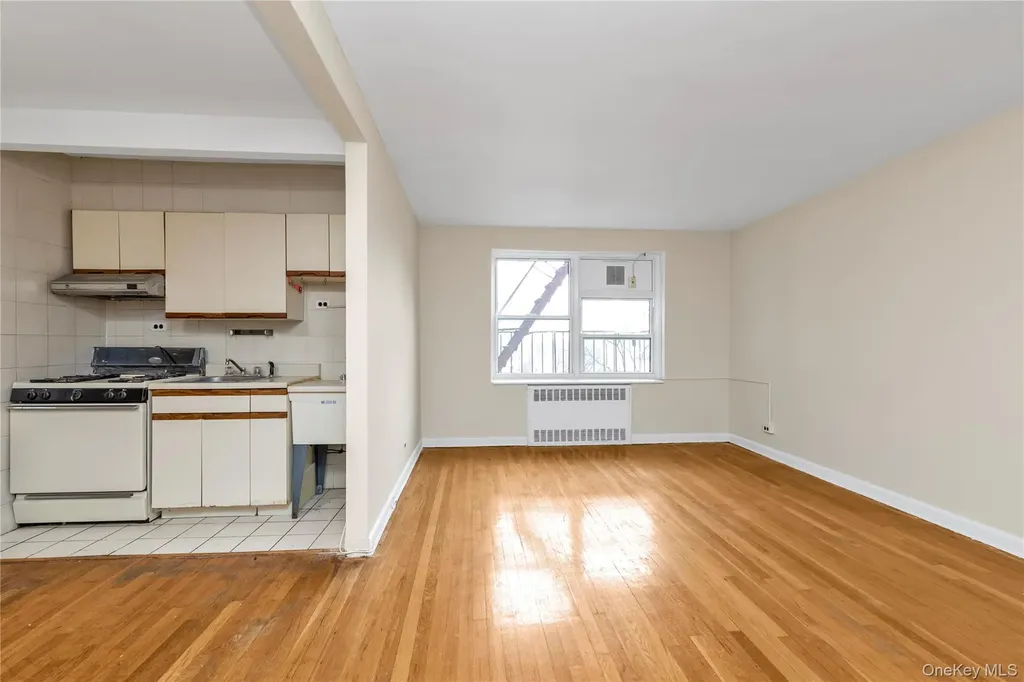 14737 38 Avenue Flushing NY 11354