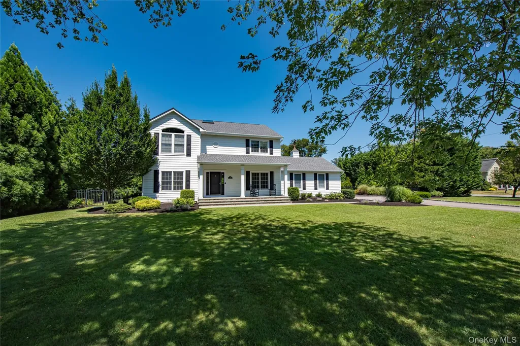 15 Cedar Avenue Extension Islip NY 11751