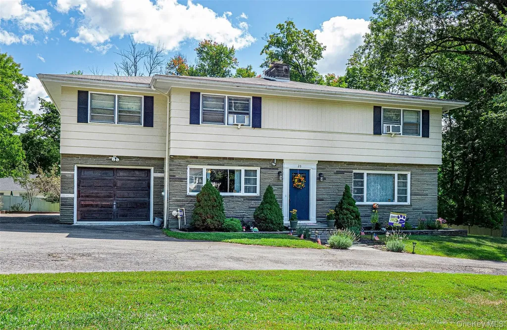 26 Laura Lane Warwick NY 10990