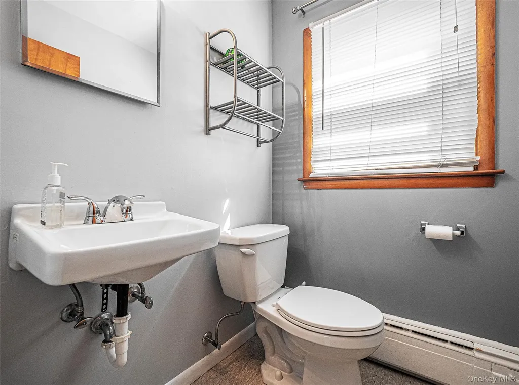 26 Laura Lane Warwick NY 10990