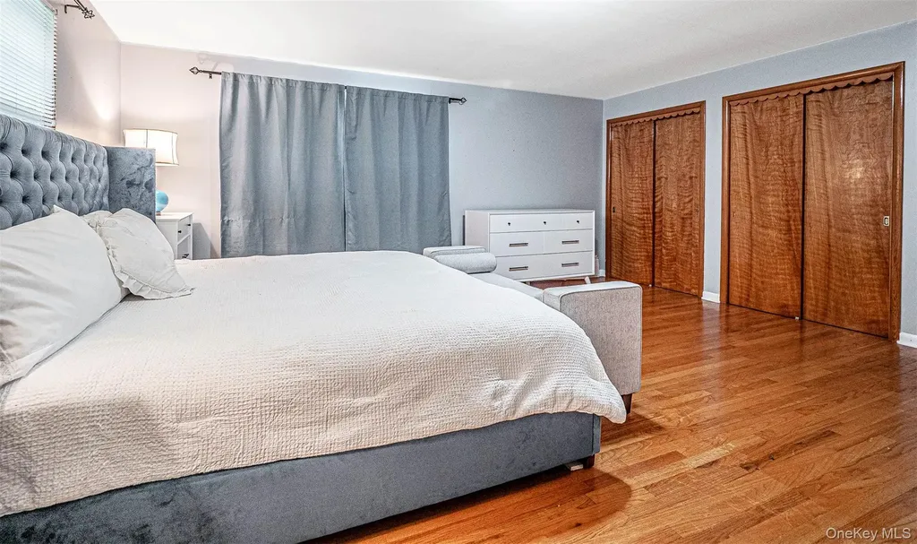 26 Laura Lane Warwick NY 10990