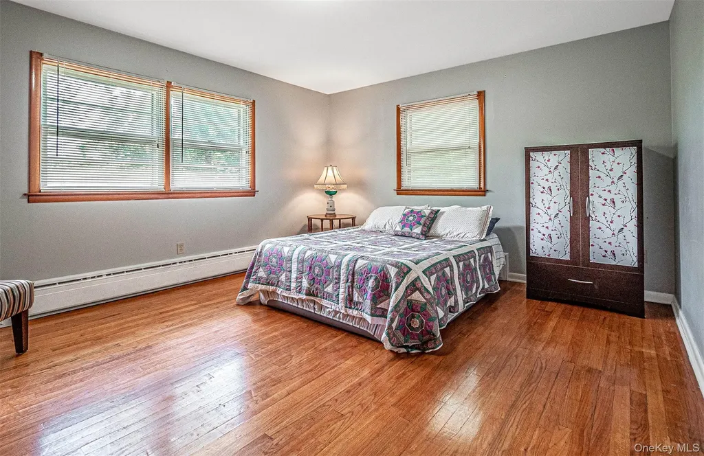 26 Laura Lane Warwick NY 10990