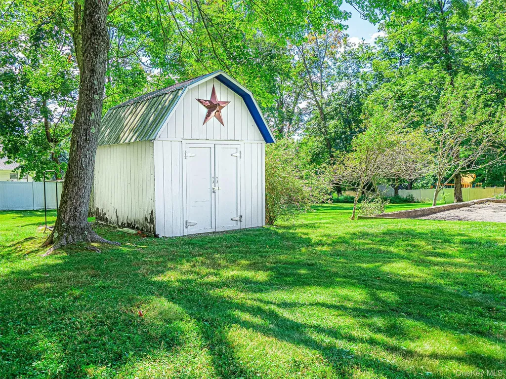 26 Laura Lane Warwick NY 10990