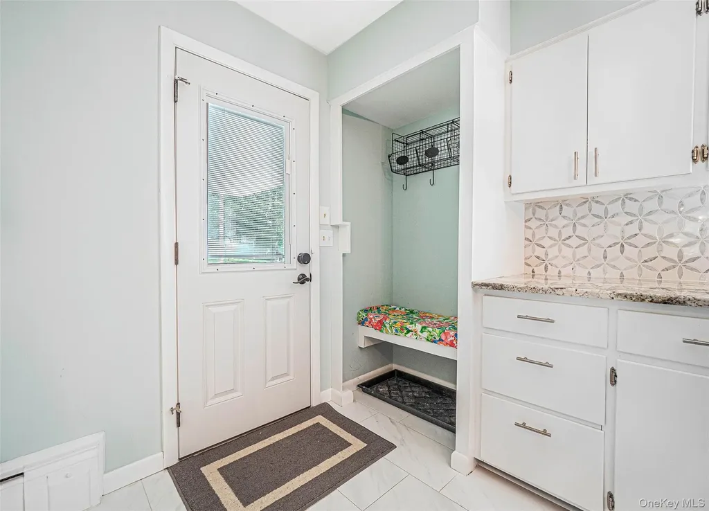 26 Laura Lane Warwick NY 10990
