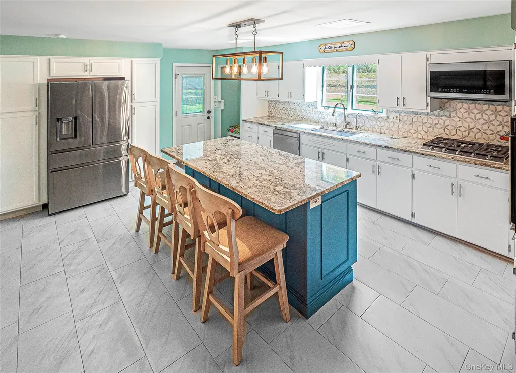 26 Laura Lane Warwick NY 10990