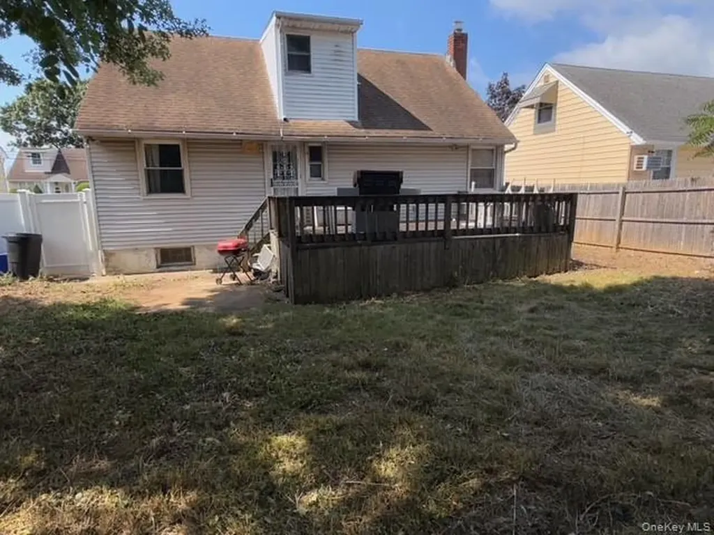 35 Marlow Road Valley Stream NY 11580