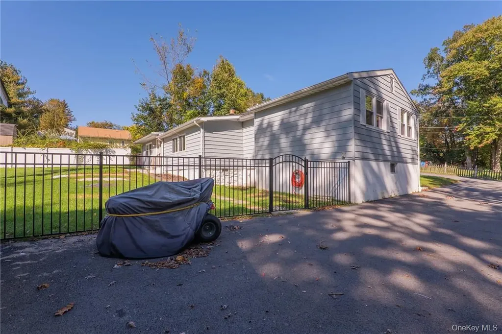 28 Jordan Drive Patterson NY 12563