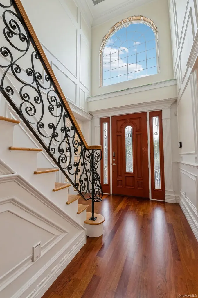 833 Glen Drive Woodmere NY 11598