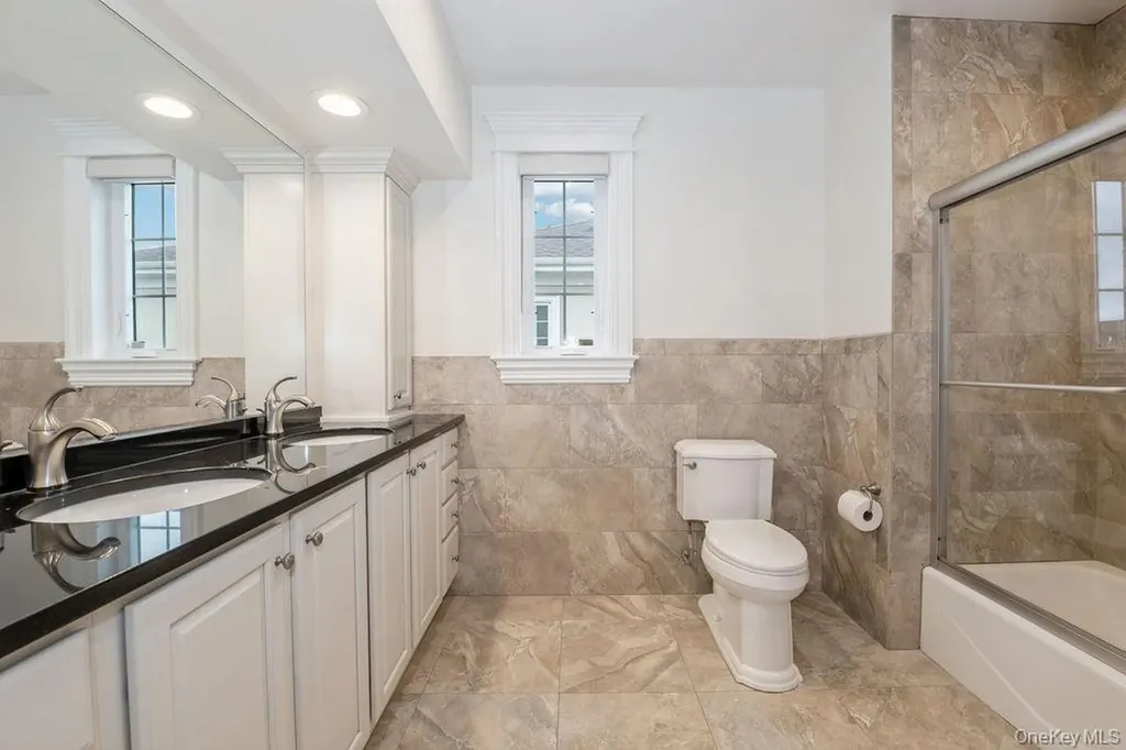 833 Glen Drive Woodmere NY 11598