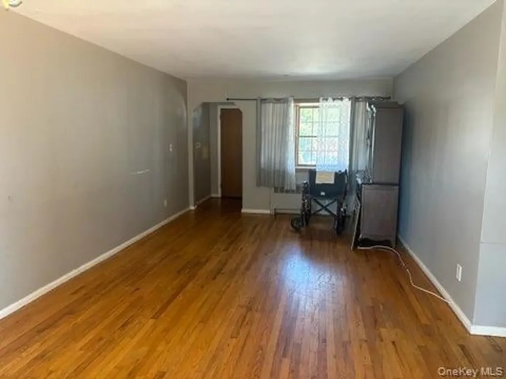 134 Veronica Lane North Babylon NY 11703
