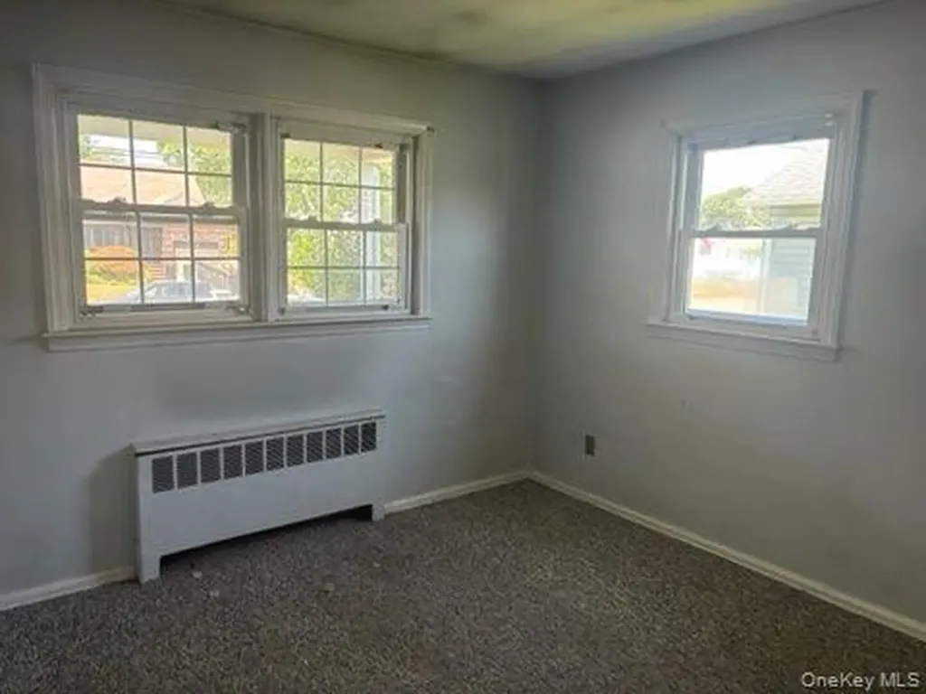 134 Veronica Lane North Babylon NY 11703