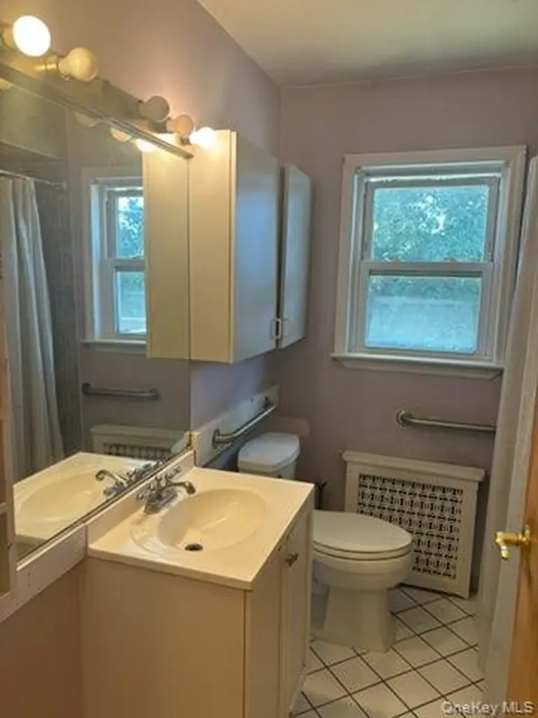 134 Veronica Lane North Babylon NY 11703