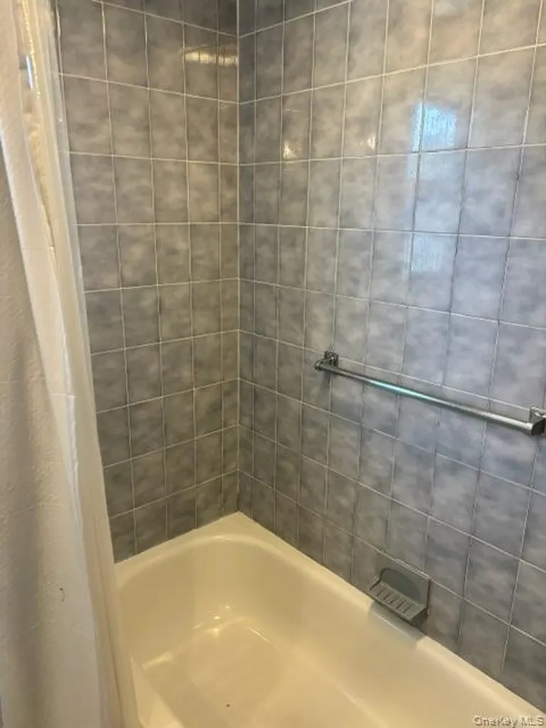134 Veronica Lane North Babylon NY 11703