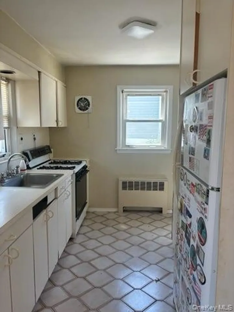 134 Veronica Lane North Babylon NY 11703