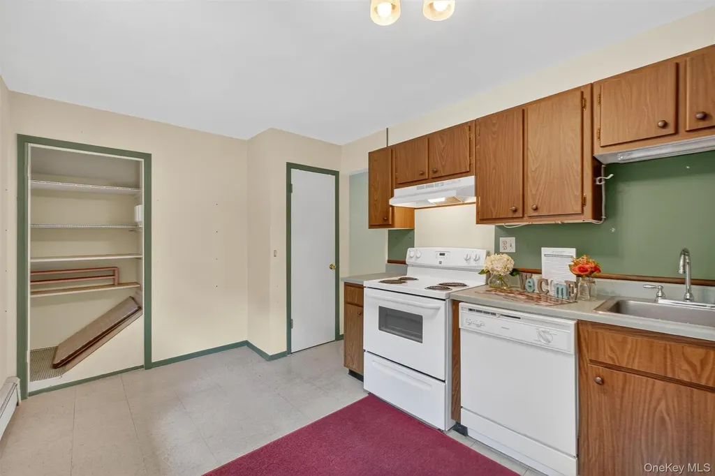 1840 Crompond Road Peekskill NY 10566