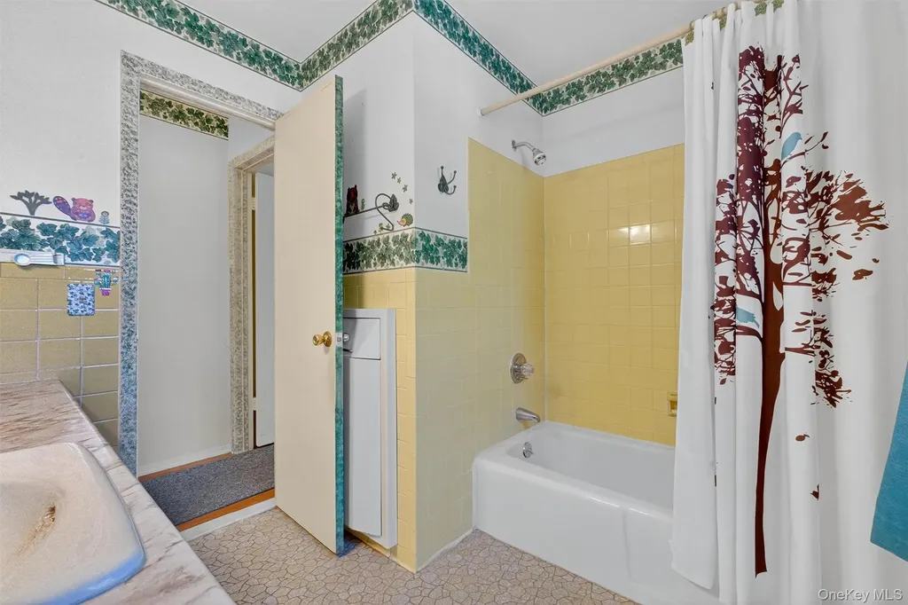 1840 Crompond Road Peekskill NY 10566