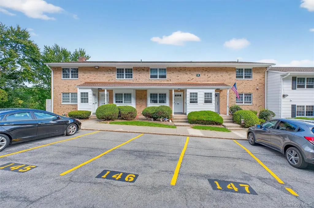 1840 Crompond Road Peekskill NY 10566