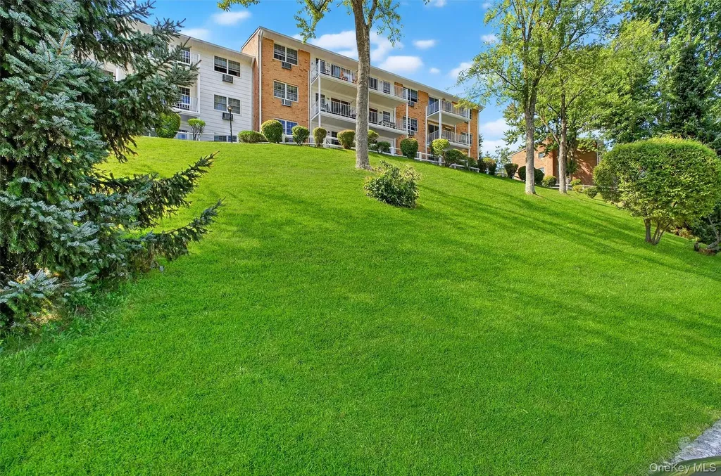1840 Crompond Road Peekskill NY 10566