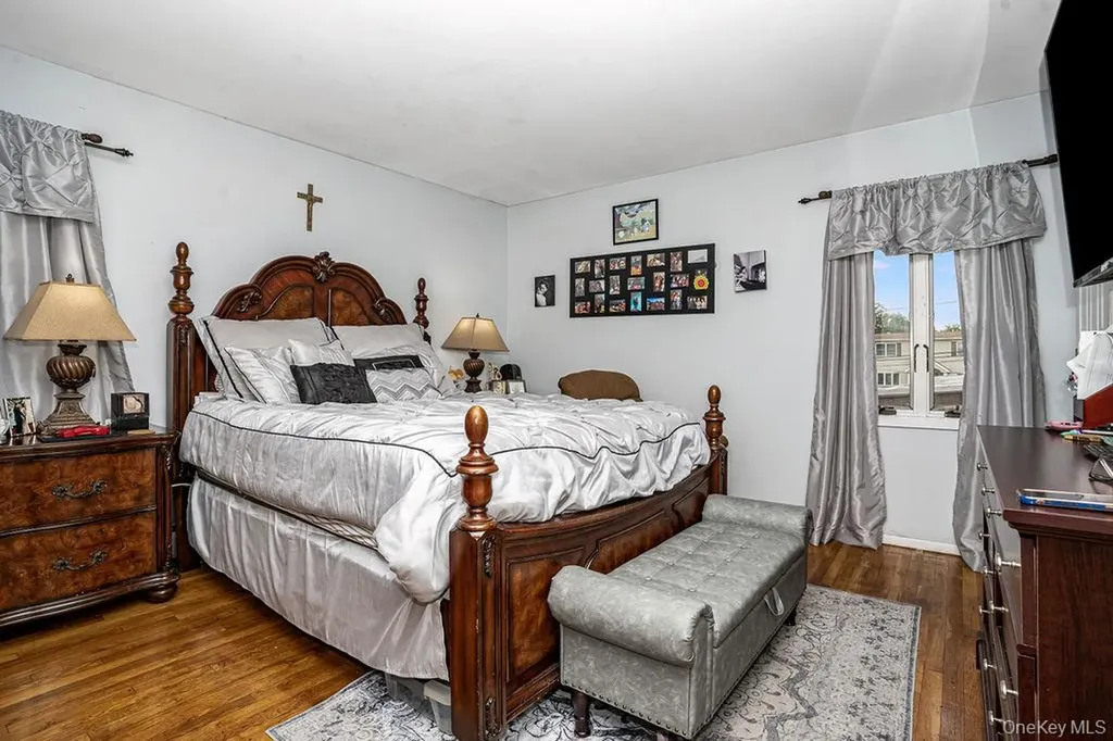 42 Hendrickson Avenue Lynbrook NY 11563